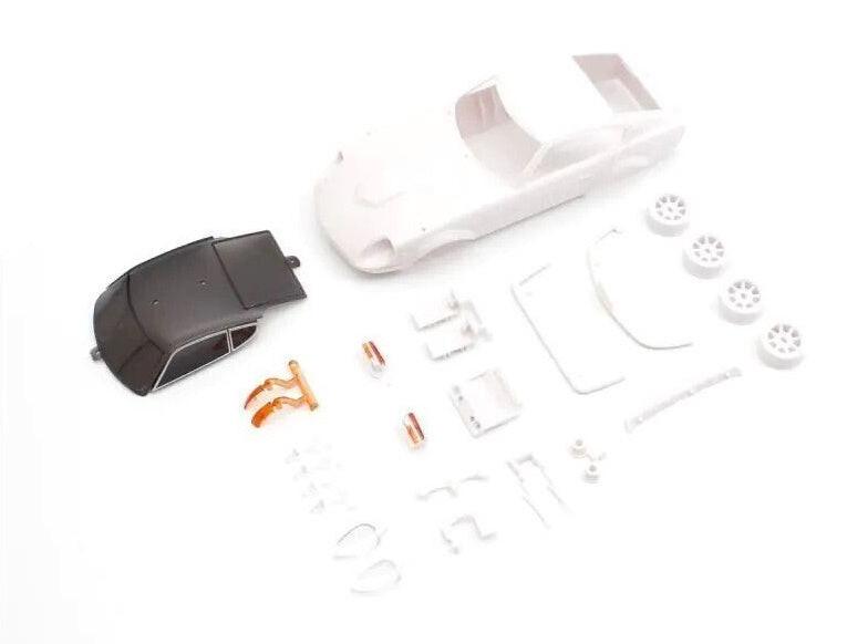Kyosho MZN217 NISSAN Fairlady 240ZG White Body set (w/Rim for AWD)